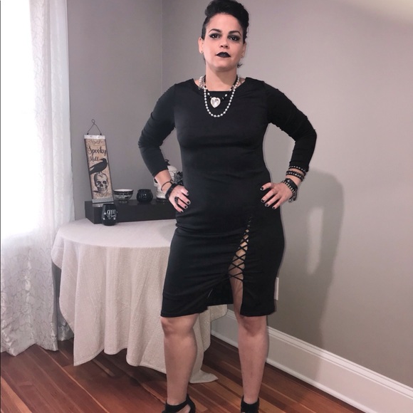 ♥️ Sexy Black Dress ♥️ - Picture 5 of 7